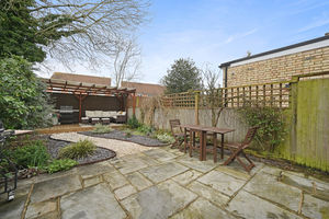 Photo 8- click for photo gallery